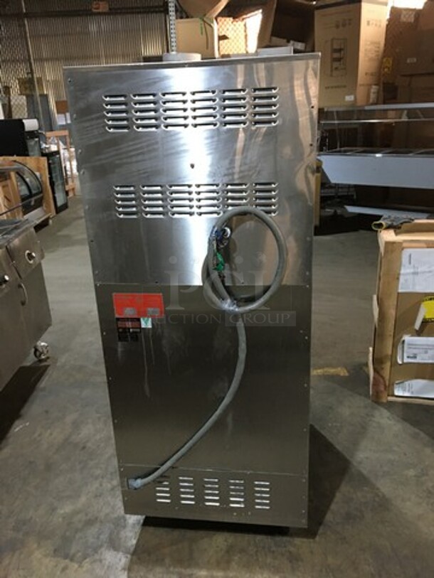 BEAUTIFUL! 2008 Yield King Commercial Electric Powered Omnivection Smoker/Steamer! All Stainless Steel! Model YK200 Serial Y20019! 208V 1Phase! On Commercial Casters! - Image 4 of 11