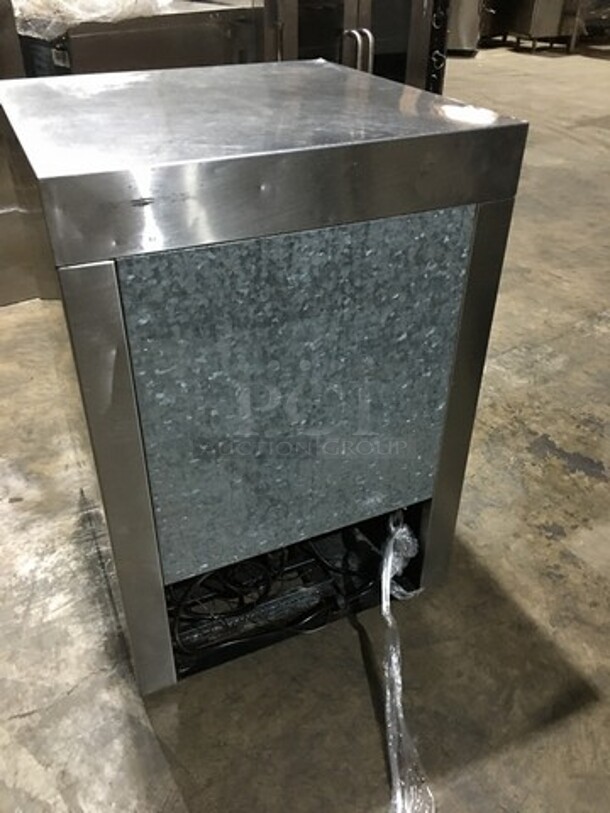 Norlake Commercial Single Door Lowboy Cooler! All Stainless Steel! Model RU4SS Serial 8302256! 115V 1Phase! - Image 4 of 8
