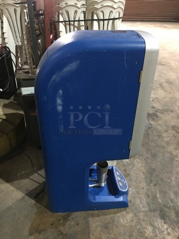 F'real Commercial Countertop Frozen Beverage Blender! Model FRLB4! - Image 3 of 10