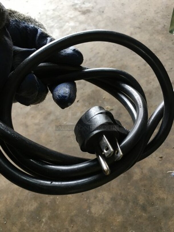 Vendo Commercial Countertop Food Warming Display Case! Glass All Around Showcase Style! All Stainless Steel! Serial 1331771! 115V 1Phase! - Image 11 of 11