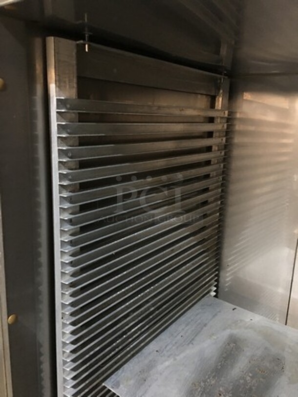 Fab! Carter Hoffmann Stainless Steel Food Warming/Proofing Cabinet! Holds Full Size Trays! On Commercial Casters! Model PH1825 Serial 239325PH2825001A35L07! 120V! - Image 6 of 10