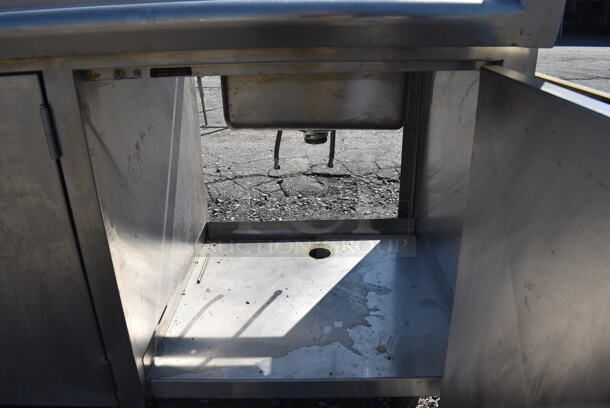 Stainless Steel Commercial Counter w/ Sink Basin, Faucet, Handles and 5 Lower Doors. 126x30x41 - Image 4 of 8