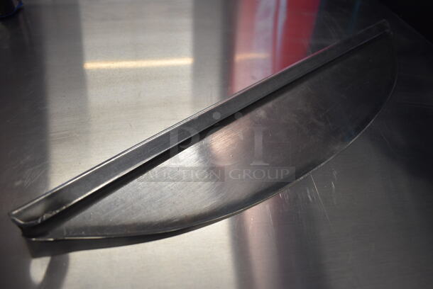 Stainless Steel Rocking Dough Cutter. 20.5x1x4 - Image 2 of 3