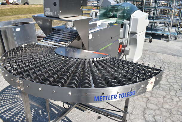 MARVELOUS! 12' Mettler Toledo Model 0647 Solo Max Commercial Floor Style Scale w/ Model 8270 Stainless Steel Labeler and Model 0925 Stainless Steel Conveyor. 115 Volts, 1 Phase. 140x52x69 - Image 6 of 12