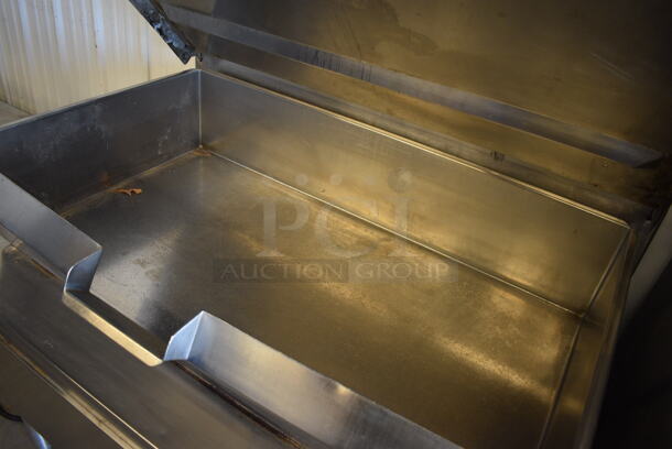 BEAUTIFUL! Cleveland Stainless Steel Commercial Floor Style Braising Pan. 46x38x44 - Image 5 of 10