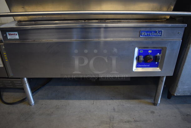BEAUTIFUL! Cleveland Stainless Steel Commercial Floor Style Braising Pan. 46x38x44 - Image 7 of 10