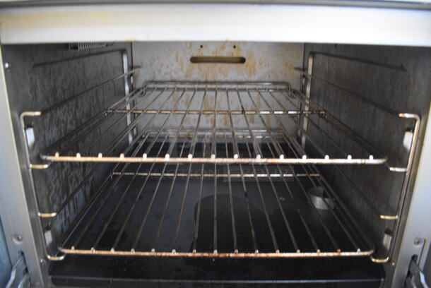 GREAT! Cooking Performance Group Model S24-N Stainless Steel Commercial Floor Style Natural Gas Powered 4 Burner Range w/ Oven, Backsplash and Overshelf. 24x32x60 - Image 5 of 6