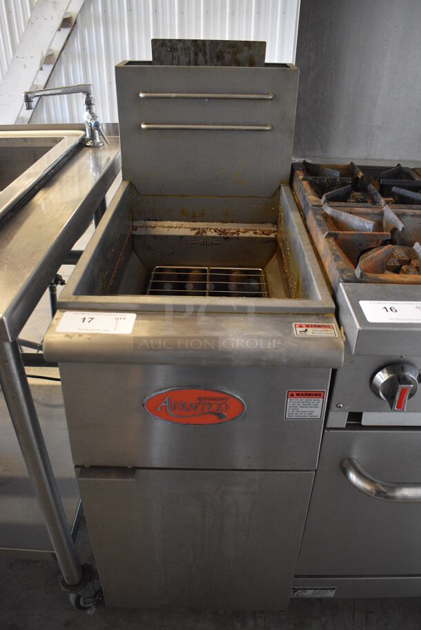 NICE! 2018 Avantco Model FF300-N Stainless Steel Commercial Floor Style Natural Gas Powered Deep Fat Fryer. 90,000 BTU. 15.5x30x46