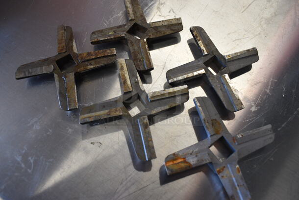 5 Metal Meat Grinder Knives. 3.5x3.5x0.5. 5 Times Your Bid! - Image 4 of 5