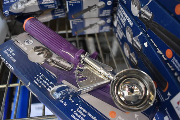 4 BRAND NEW IN BOX! Winco Stainless Steel Scoops. 8.5". 4 Times Your Bid! - Image 2 of 4