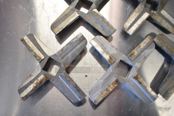 5 Metal Meat Grinder Knives. 3.5x3.5x0.5. 5 Times Your Bid! - Image 4 of 4