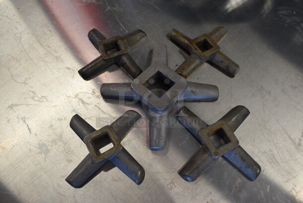 5 Metal Meat Grinder Knives. 3.5x3.5x0.5, 4.5x4.5x0.5. 5 Times Your Bid! - Image 2 of 5
