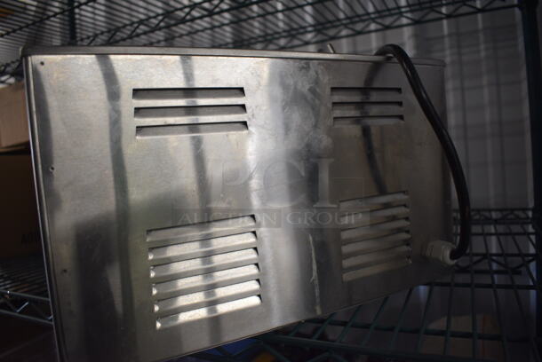 NICE! Avantco Model 177W50CKR Stainless Steel Commercial Countertop Food Warmer. 120 Volts, 1 Phase. 14.5x23x9. Tested and Working! - Image 6 of 7