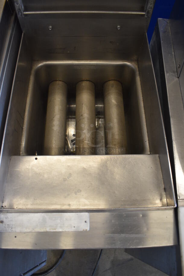 GREAT! Keating Model 14AA Stainless Steel Commercial Floor Style Gas Powered Deep Fat Fryer. 109,000 BTU. 15.5x29x46 - Image 4 of 7