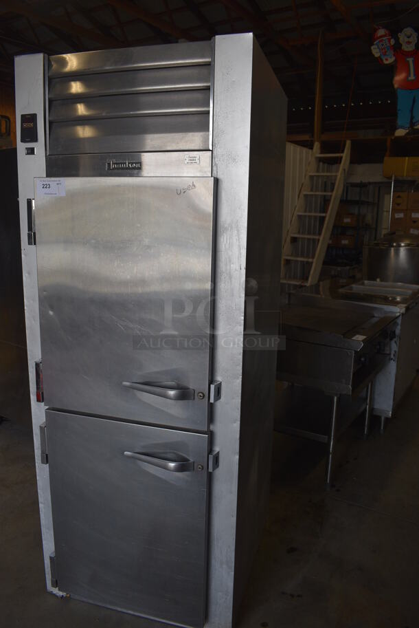 NICE! Traulsen Model G12001 Stainless Steel Commercial 2 Half Size Door Reach In Freezer. 115 Volts, 1 Phase. 30x35x78. Tested and Powers On But Does Not Get Cold - Image 4 of 7