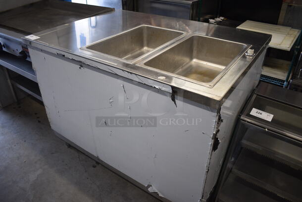 GREAT! CustomCool Stainless Steel Commercial Refrigerated 2 Well Serving Station. 48x34.5x36. Cannot Test - Unit Was Previously Hardwired - Image 2 of 8