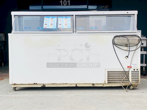 HussMann DCSG-16 88" Ice Cream Dipping Cabinet 16 Flavor w/ Straight Glass.

115v 1ph 10.5amp 60hz

88"x27"x51"

In Use Prior to Removal.  - Image 3 of 8