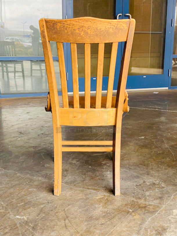 BEAUTIFUL! Solid Wood Vertical Slat Chairs with Rounded Back. 

17x16x35

2x Your Bid
 - Image 4 of 5