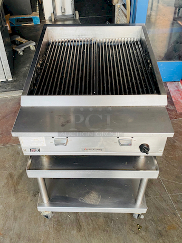 LINE SAVER! Vulcan VTEC25 Natural Gas 25" Infrared Charbroiler - 44,000 BTU

Overall Dimensions:
Width: 25 3/8"
Depth: 35 1/8"
Height: 16 3/8"

Broiling Area Dimensions:
Width: 22"
Depth: 25 1/4"

Equipment Stand Not Included. - Image 1 of 11