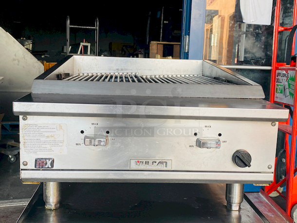 LINE SAVER! Vulcan VTEC25 Natural Gas 25" Infrared Charbroiler - 44,000 BTU

Overall Dimensions:
Width: 25 3/8"
Depth: 35 1/8"
Height: 16 3/8"

Broiling Area Dimensions:
Width: 22"
Depth: 25 1/4"

Equipment Stand Not Included. - Image 2 of 11