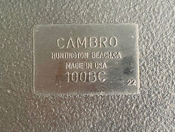 SWEET! Set Of 4 Cambro 100BC-110 - Booster Seats. 

Material: Polyethylene
Height	11.25"
Length	8.13"
Weight	2.54 lbs.
Width	11.63"

4x Your Bid - Image 7 of 7