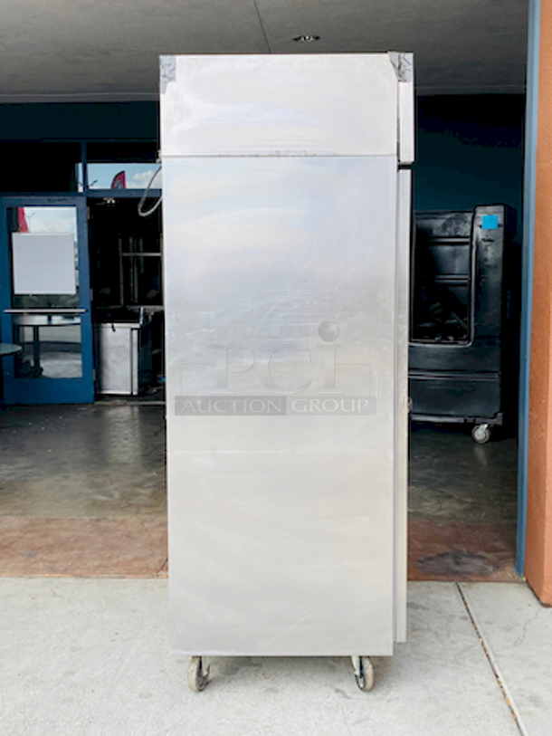 SWEET! Beverage-Air HFP1-1S Horizon Series 26" Solid Door Reach-In Freezer on Commercial Casters. Tested. Turns On. GETS FREEZING! 

Overall Dimensions:
Width: 26"
Depth: 33 3/4"
Height: 85"
Capacity: 21.06 cubic feet

115v, 1ph, 60hz

 - Image 2 of 6