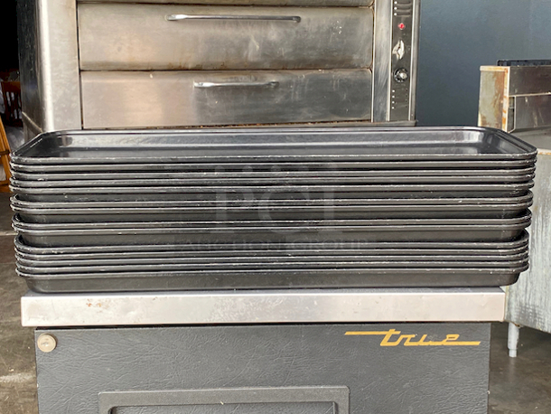 HUGE LOT! 14 Carlisle 269FMT - Fiberglass Market Tray - 25-1/2"Wx8-3/4"D 

Go perfect with Lot #5 Dry Display Case.

14x Your Bid - Image 3 of 4