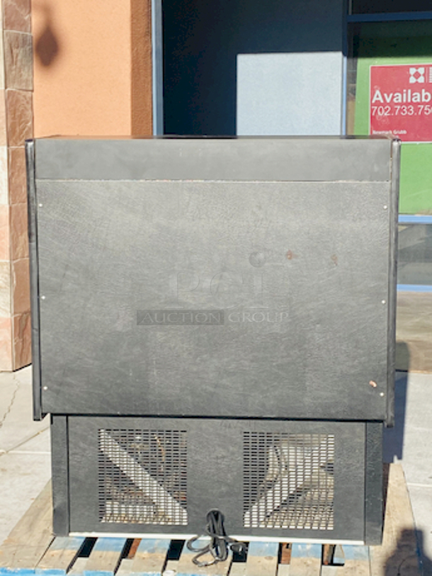 PERFECT! Randell SSAC-40BSC 40" Display Merchandiser Grab-N-Go Refrigerated Self-Service Air-Curtain With Digital Temp Control.
In Perfect Working Order When Last Tested. 

115v, 60hz, 1ph, 8.6amps.  - Image 4 of 8