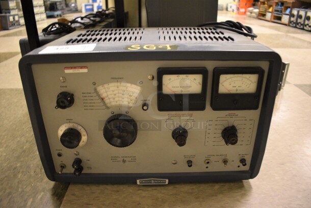 Hewlett Packard HP Model 606A Metal Signal Generator. 20x14x12.5. (Midtown 2: Room 105)