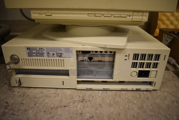 Dell Trinitron 16" Computer Monitor on Hewlett Packard Vectra Computer Tower. 17x17x21.5. (Midtown 2: Room 105) - Image 4 of 7