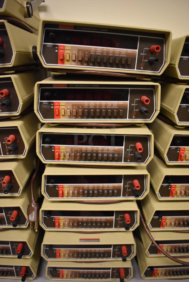 7 Keithley 177 Microvolt DMM Voltmeter. 9x11x3. 7 Times Your Bid! (Midtown 2: Room 105) - Image 2 of 7