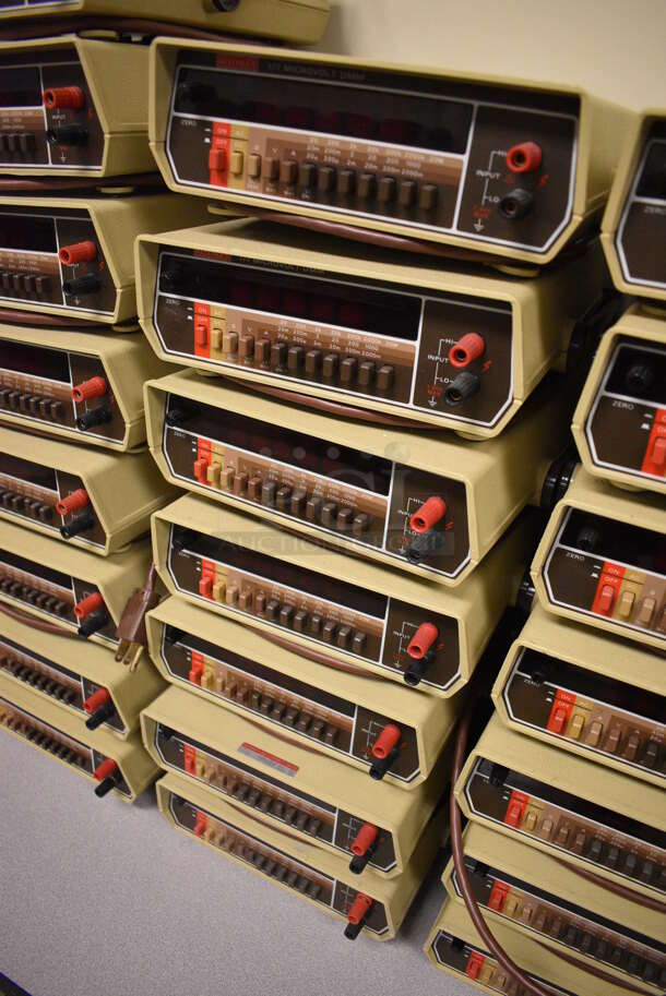7 Keithley 177 Microvolt DMM Voltmeter. 9x11x3. 7 Times Your Bid! (Midtown 2: Room 105) - Image 3 of 7