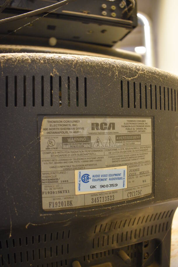 RCA Television and Allegro VHS Player. 20x13x19, 14x10.5x4. (Midtown 2: Room 130) - Image 5 of 6