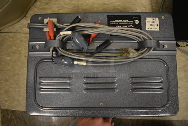 WR-52A Metal Stereo FM Signal Simulator. 13.5x7.5x10.5. (Midtown 2: Room 105) - Image 6 of 8