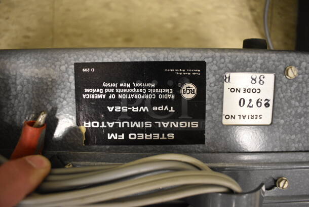 WR-52A Metal Stereo FM Signal Simulator. 13.5x7.5x10.5. (Midtown 2: Room 105) - Image 7 of 8