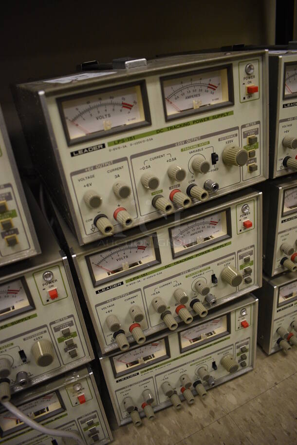 3 Leader Model LPS-151 DC Tracking Power Supply. 8.5x13x6. 3 Times Your Bid! (Midtown 2: Room 105) - Image 3 of 4