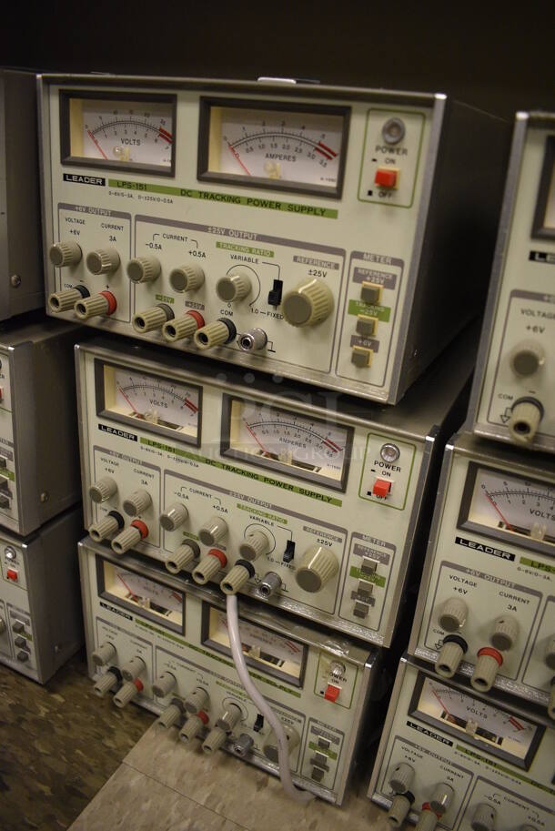 3 Leader Model LPS-151 DC Tracking Power Supply. 8.5x13x6. 3 Times Your Bid! (Midtown 2: Room 105) - Image 2 of 4