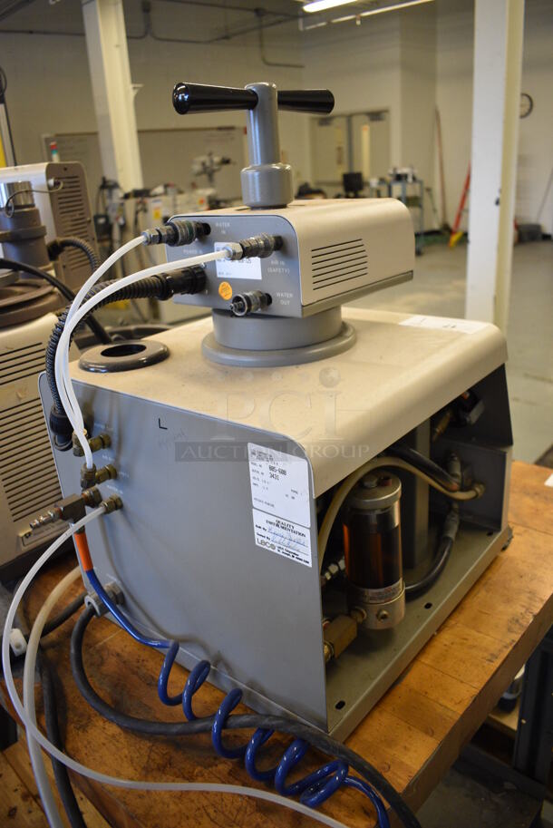 NICE! Leco PR-32 Model 805-600 Metal Commercial Countertop Automatic Pneumatic Metallographic Sample Mounting Press. 115 Volts, 1 Phase. 20x16x26 (Midtown 1: Room 122) - Image 4 of 7