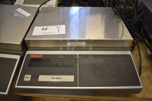 Ohaus Model IP12KS Explorer Pro Metal Commercial Countertop Scale. 13x14.5x35 (Midtown 1: Room 122)