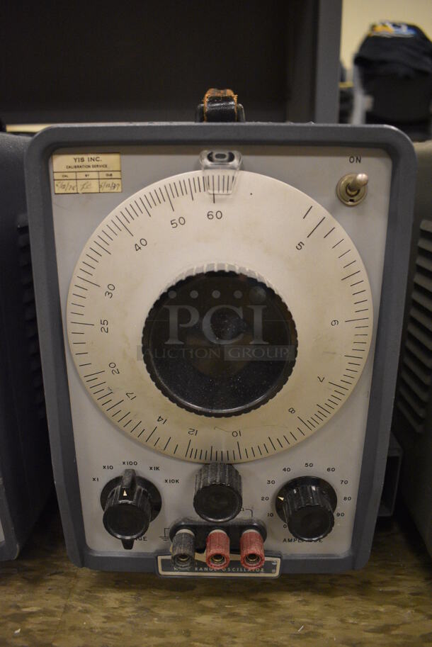 3 Hewlett Packard HP Model 200CE Metal Wide Range Oscillator. 7x13x11. 3 Times Your Bid! (Midtown 2: Room 105) - Image 3 of 7