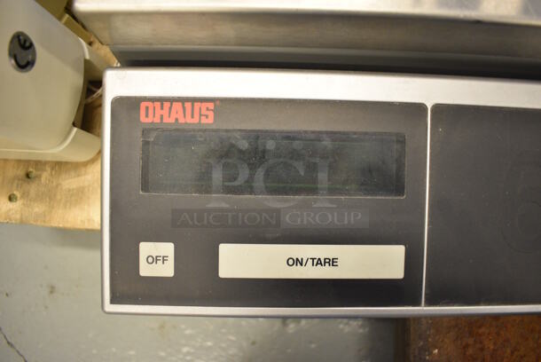 Ohaus Model IP12KS Explorer Pro Metal Commercial Countertop Scale. 13x14.5x35 (Midtown 1: Room 122) - Image 4 of 5