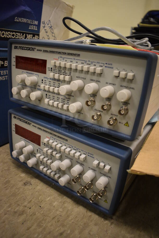2 BK Precision 4040 20 MHz Sweep / Function Generator. 10.5x12x5. 2 Times Your Bid! (Midtown 2: Room 105) - Image 2 of 8