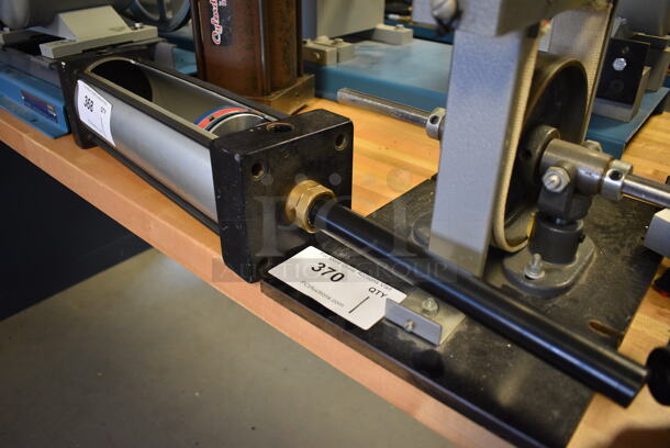 Starcy Model ST3P2-4x12-#S Metal Air Cylinder. 18.5x4.5x4.5. (Midtown 2: Room 130) - Image 3 of 4