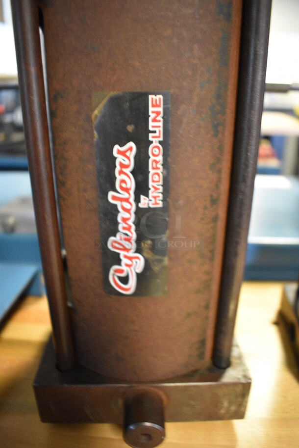 Hydroline Metal Air Cylinder. 16x5.5x5.5. (Midtown 2: Room 130) - Image 4 of 5