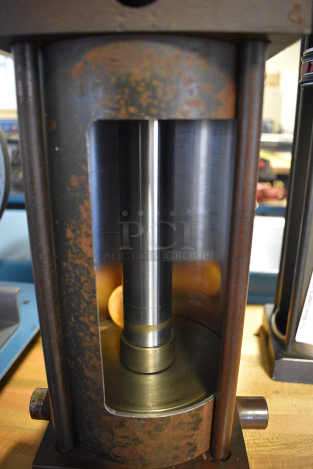 Hydroline Metal Air Cylinder. 16x5.5x5.5. (Midtown 2: Room 130) - Image 5 of 5