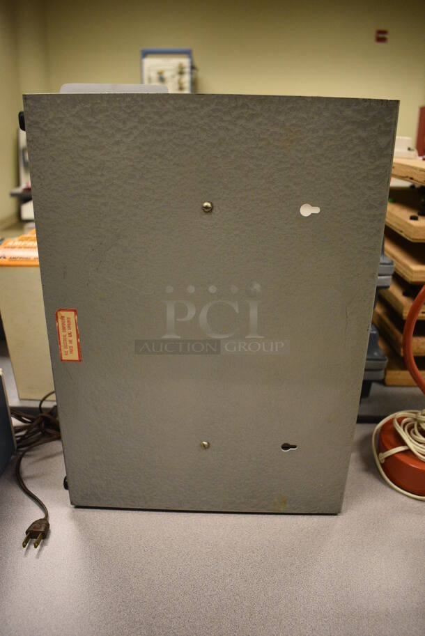 Star X-ray Light Board. 15.5x11x4. (Midtown 2: Room 105) - Image 5 of 6
