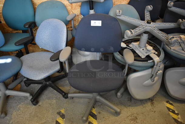 17 Various Office Chairs on Casters. Includes 27x22x36. 17 Times Your Bid! (Midtown 1: Room 122)