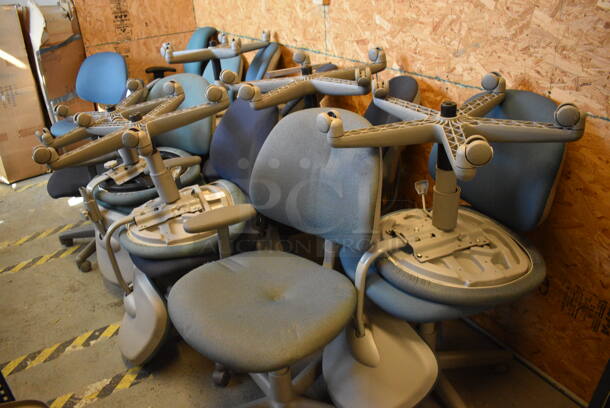 17 Various Office Chairs on Casters. Includes 27x22x36. 17 Times Your Bid! (Midtown 1: Room 122) - Image 4 of 4