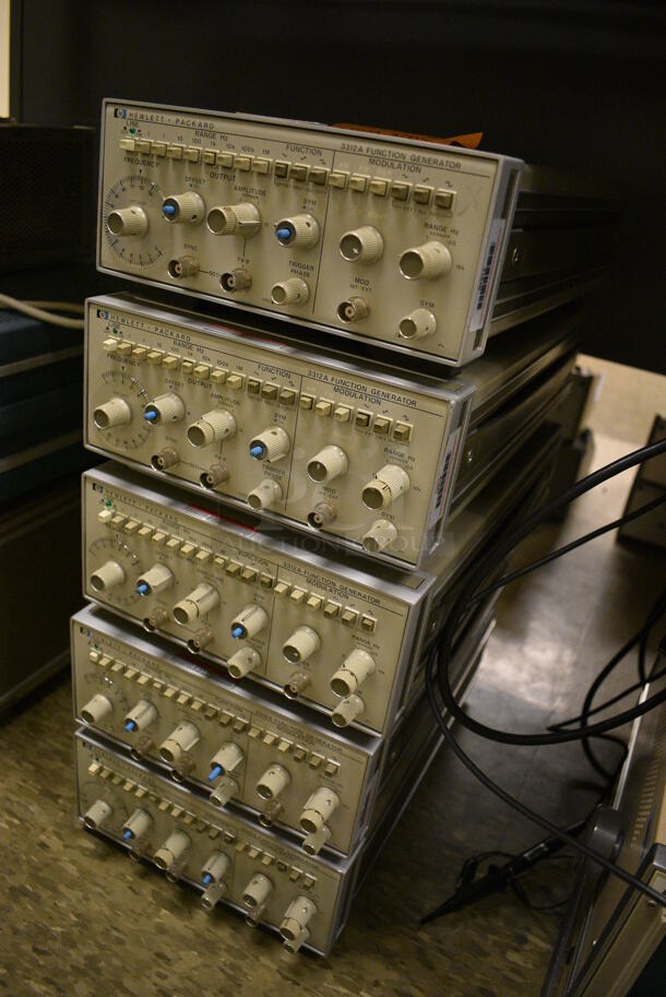 5 Hewlett Packard HP 3312A Function Generator. 8.5x14x4. 5 Times Your Bid! (Midtown 2: Room 105) - Image 3 of 5