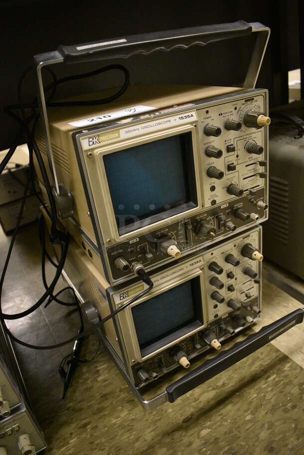 2 BK Precision 1535A 35 MHz Oscilloscope. 12x16x8. 2 Times Your Bid! (Midtown 2: Room 105) - Image 5 of 6